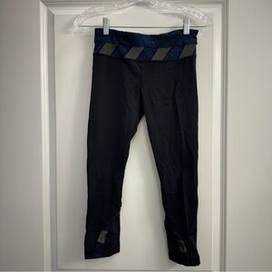 Lululemon Black and Blue Geometric Pattern Cropped Leggings